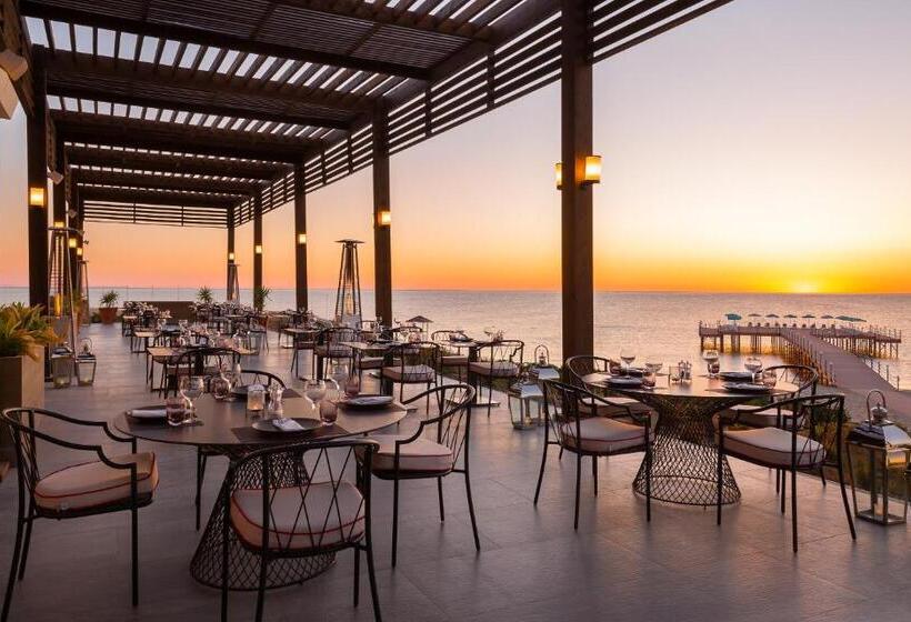 هتل Rixos Water World Aktau   Theme Park Free Access