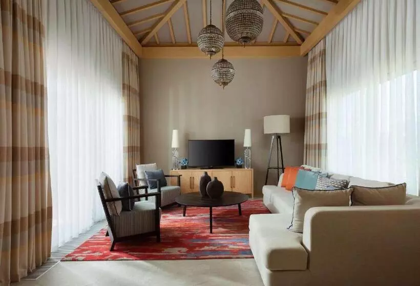 ホテル Rixos Water World Aktau   Theme Park Free Access