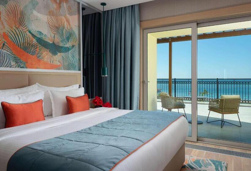 هتل Rixos Water World Aktau   Theme Park Free Access