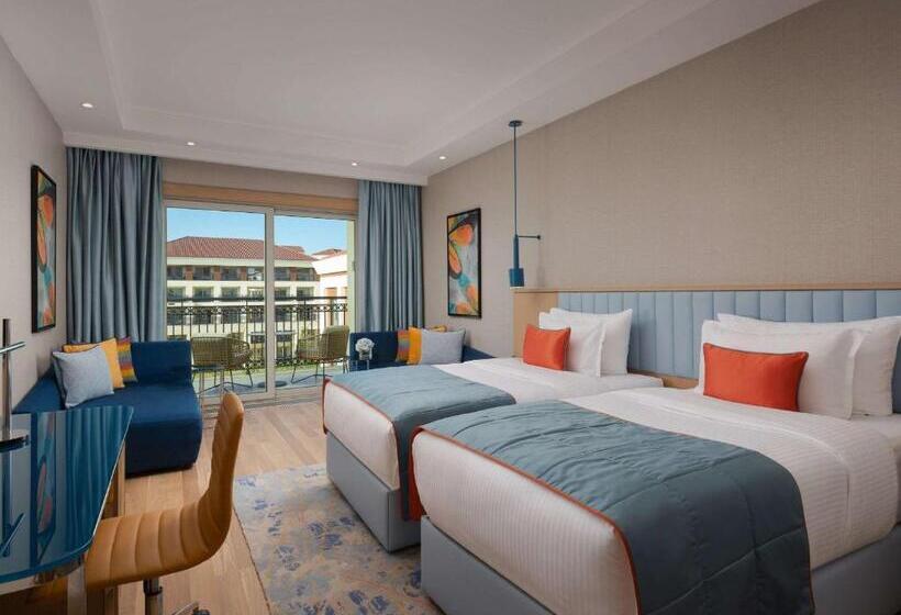 هتل Rixos Water World Aktau   Theme Park Free Access