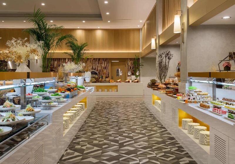 هتل Rixos Water World Aktau   Theme Park Free Access