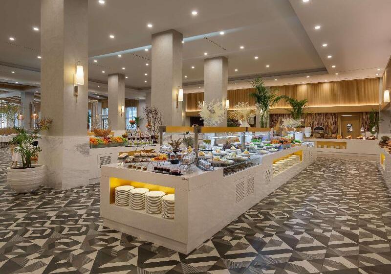 هتل Rixos Water World Aktau   Theme Park Free Access