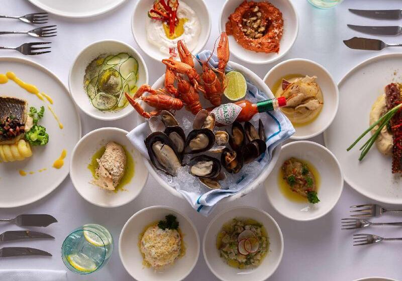 هتل Rixos Water World Aktau   Theme Park Free Access