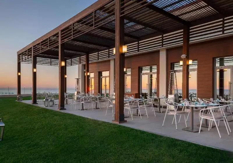 ホテル Rixos Water World Aktau   Theme Park Free Access