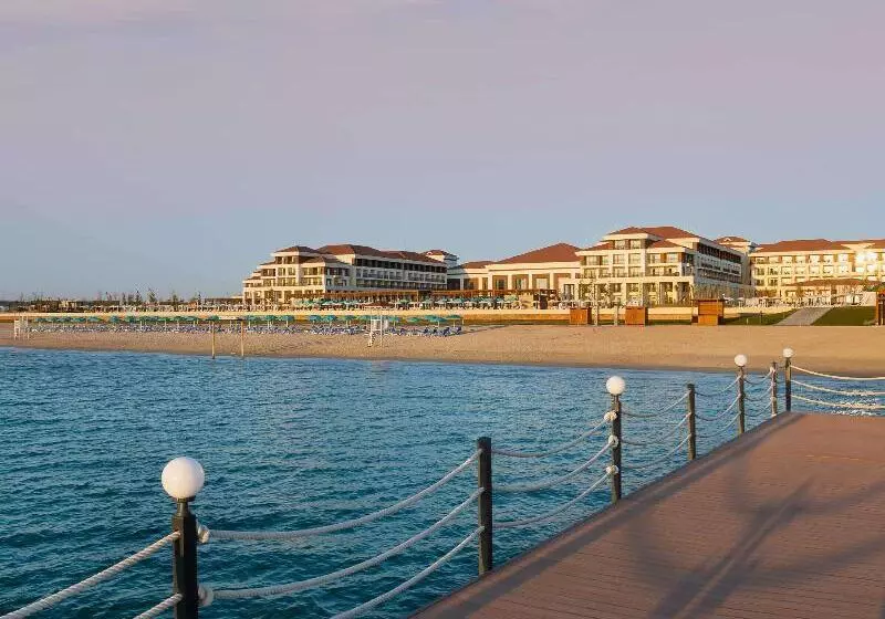 ホテル Rixos Water World Aktau   Theme Park Free Access