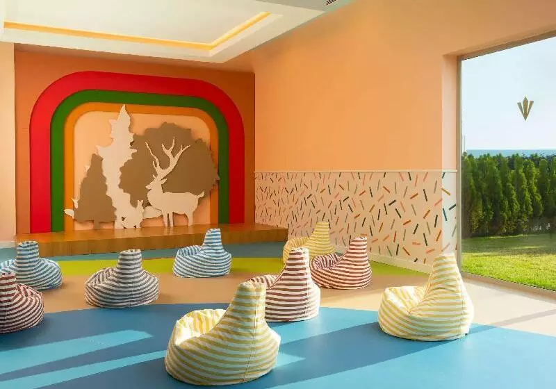 ホテル Rixos Water World Aktau   Theme Park Free Access