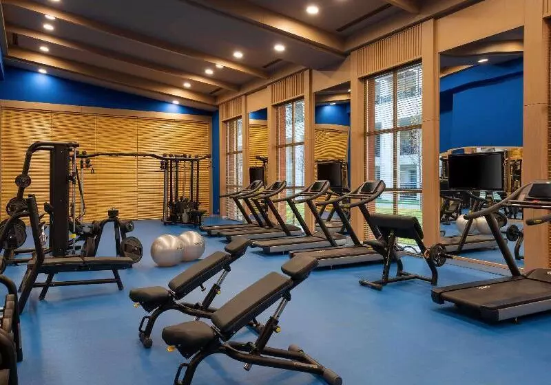 ホテル Rixos Water World Aktau   Theme Park Free Access