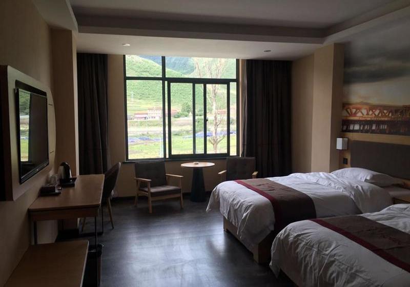 Thank Inn Chain Hotel Ganzi Kangding City Xinduqiao