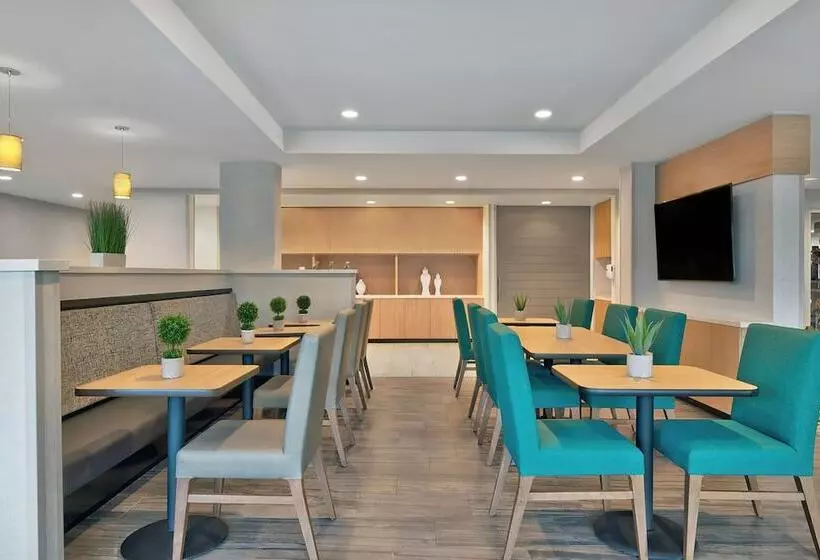 Hotelli Towneplace Suites By Marriott Sacramento Elk Grove