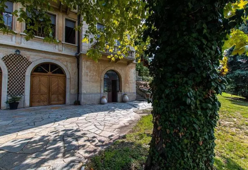 ユースホステル Villa Sardino