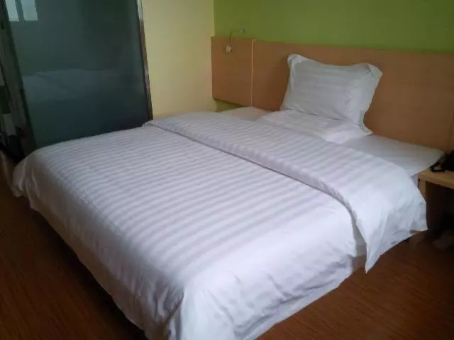 ホテル 7days Inn Ji`nan Railway Station Jingyi Road 4th
