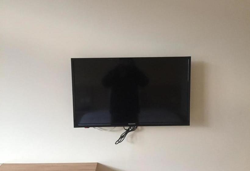 Отель 7days Inn Luohe Forest Park Heshang Street Ancient Town