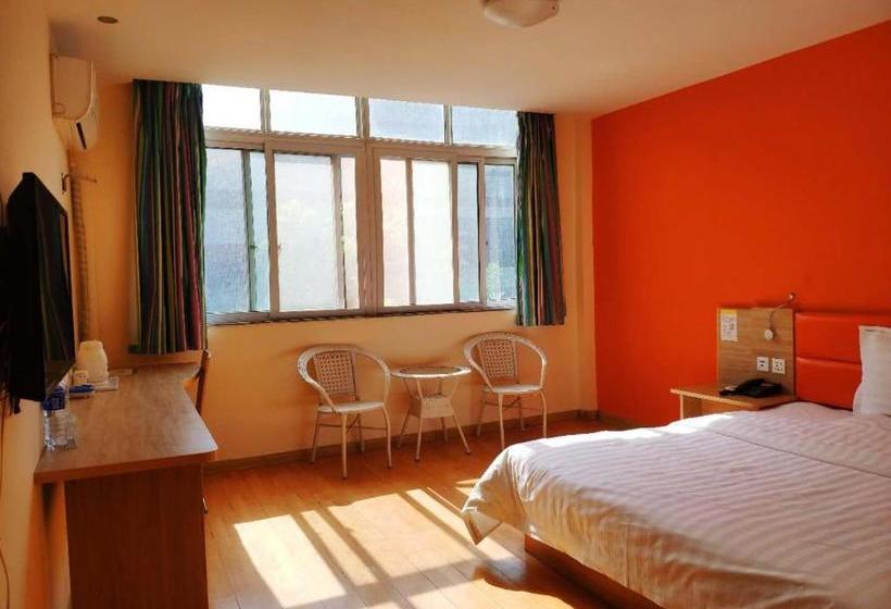 Отель 7days Inn Luohe Forest Park Heshang Street Ancient Town