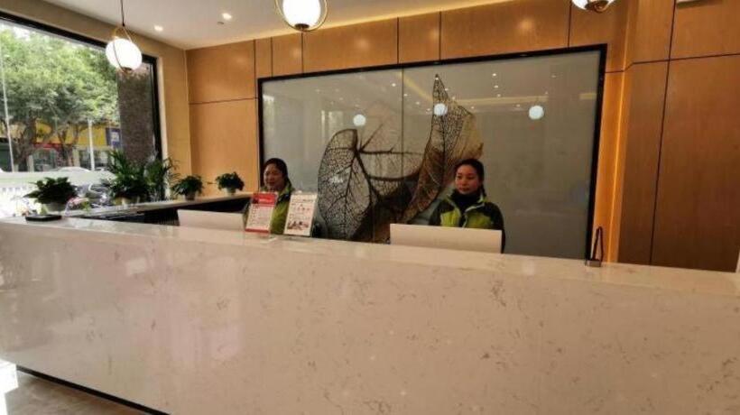 Otel Greentree Inn Ganzhou Gan County Bus Station