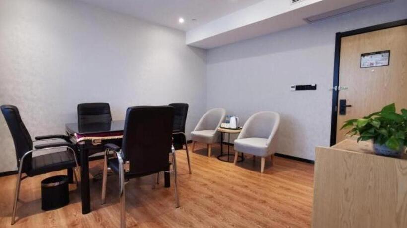 Otel Greentree Inn Ganzhou Gan County Bus Station