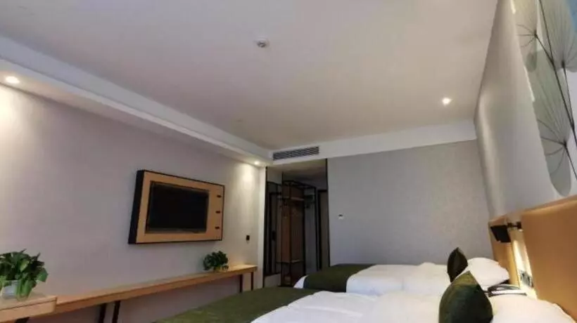 Hotelli Greentree Inn Ganzhou Gan County Bus Station