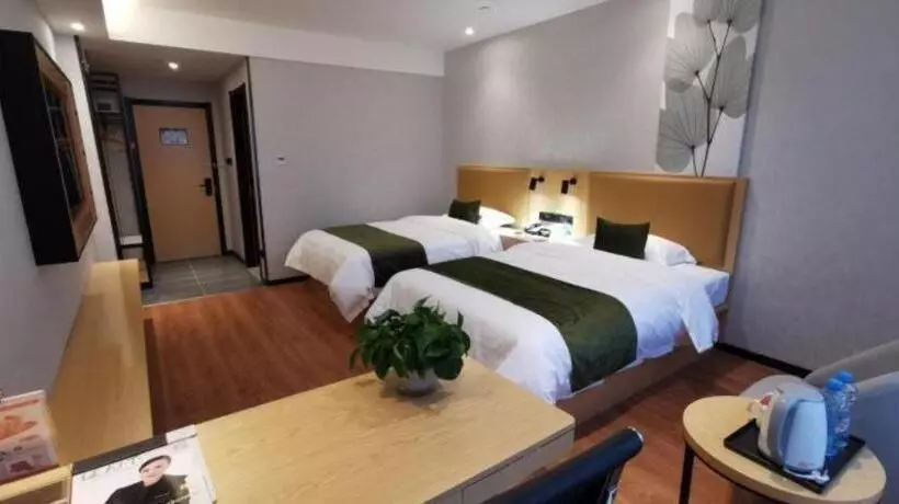 Hotelli Greentree Inn Ganzhou Gan County Bus Station