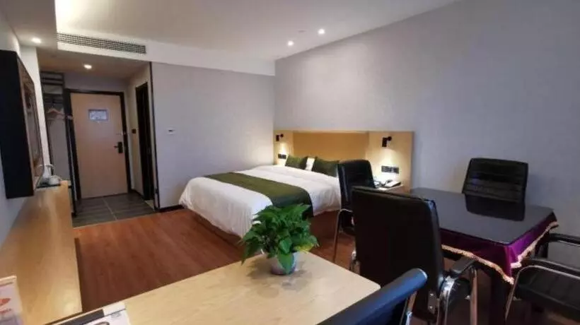 Hotelli Greentree Inn Ganzhou Gan County Bus Station