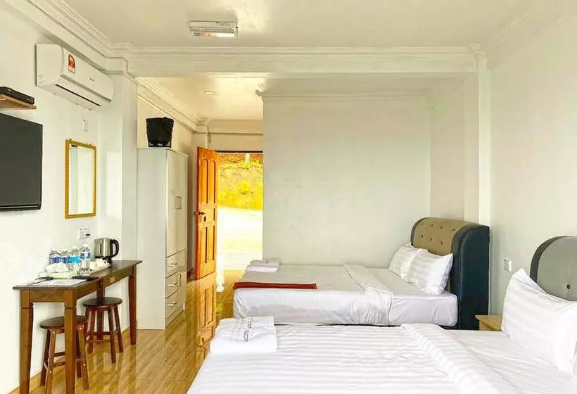 Hotelli Oyo 90043 Jasni Rijan Resort