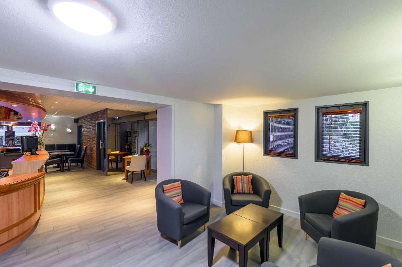 בית מלון כפרי Ramada By Wyndham Luoyang Downtown