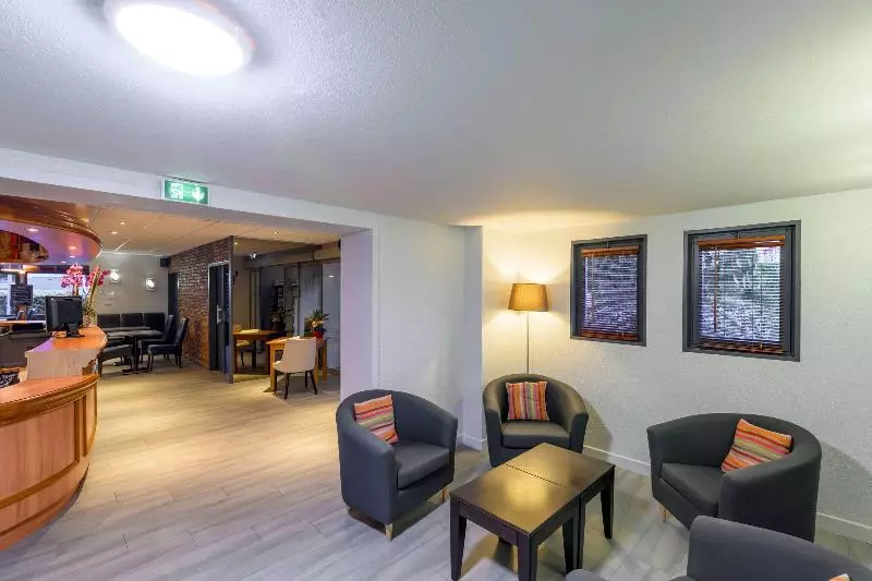 هتل Ramada By Wyndham Luoyang Downtown