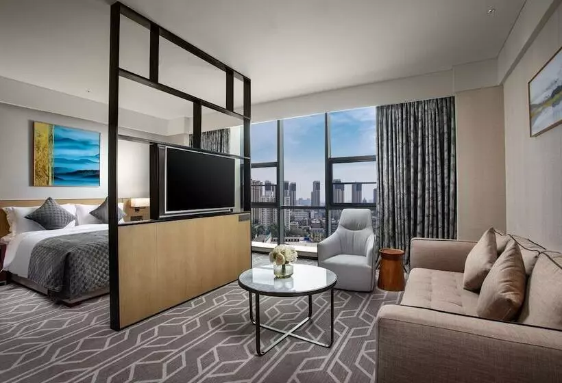 هتل Ramada By Wyndham Luoyang Downtown