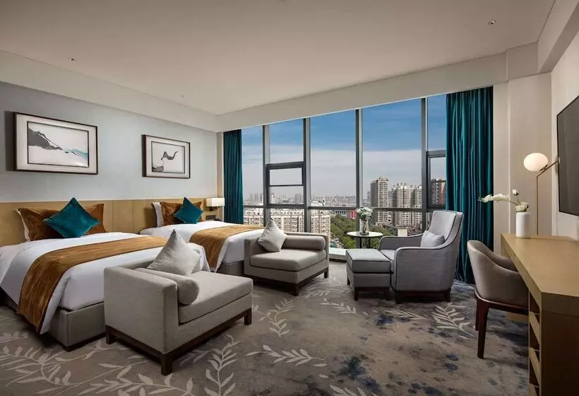 هتل Ramada By Wyndham Luoyang Downtown