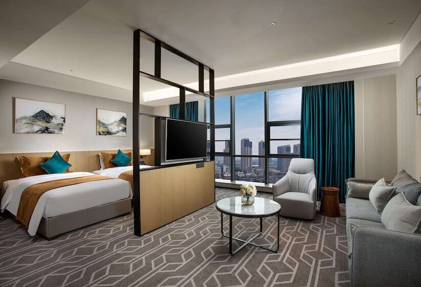 בית מלון כפרי Ramada By Wyndham Luoyang Downtown