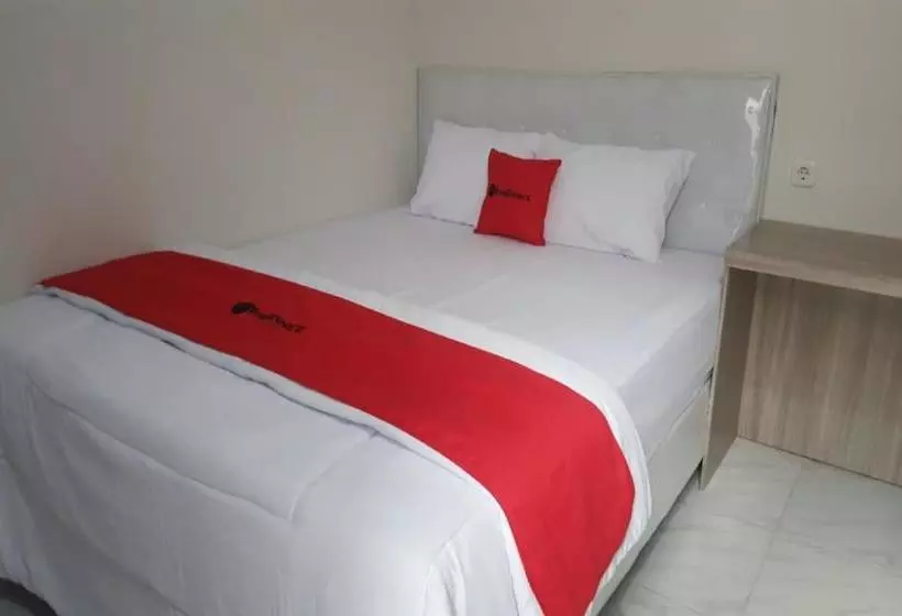 Hotelli Reddoorz Syariah Near Unsoed