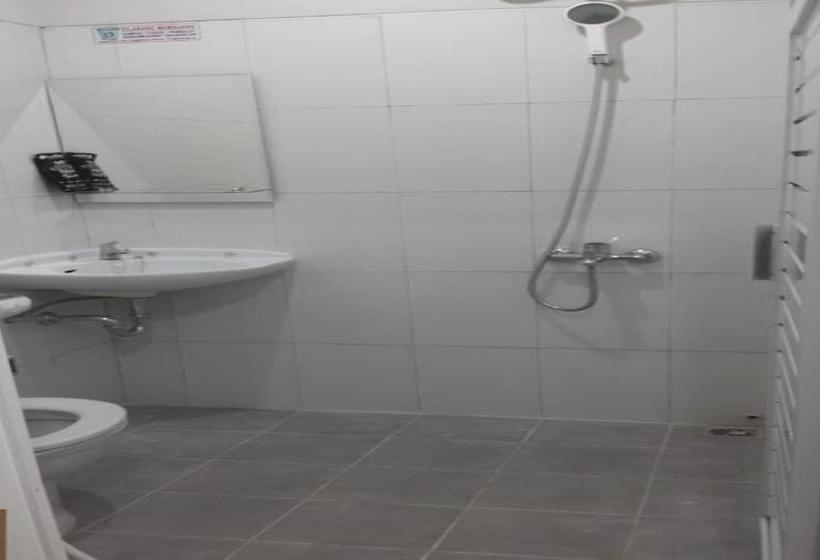 בית מלון כפרי Reddoorz Syariah Near Unsoed