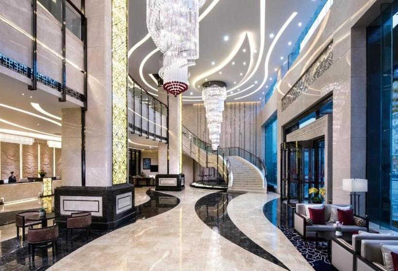 Отель Zhongjia International