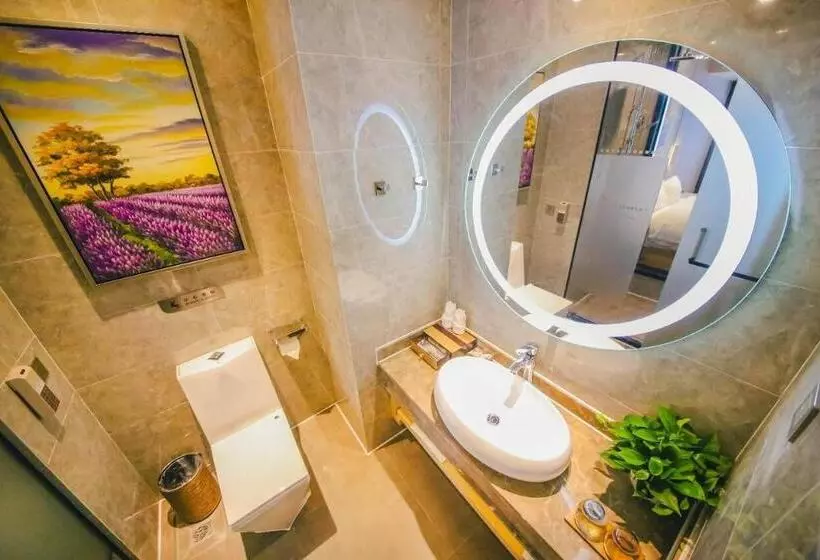 Lavande Hotel Heyuan Zijin