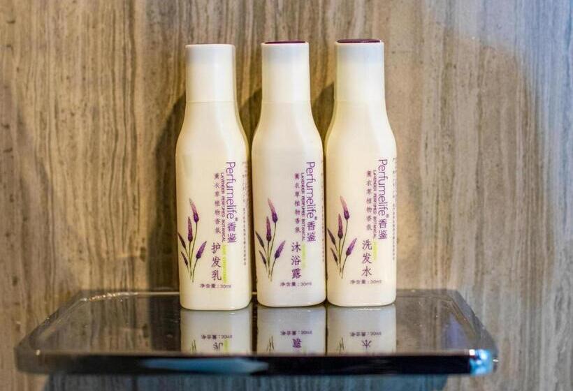 Lavande Hotel Jiangmen Heshan Bus Terminal