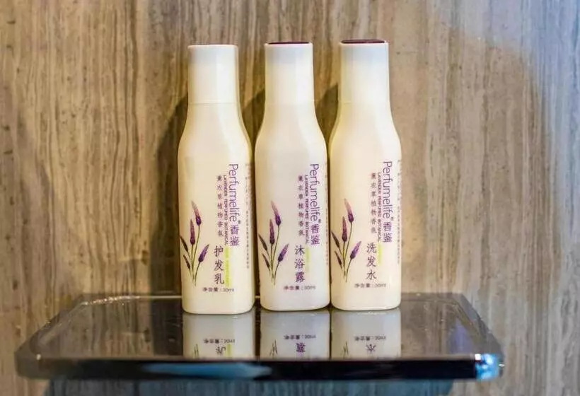 Lavande Hotel Jiangmen Heshan Bus Terminal