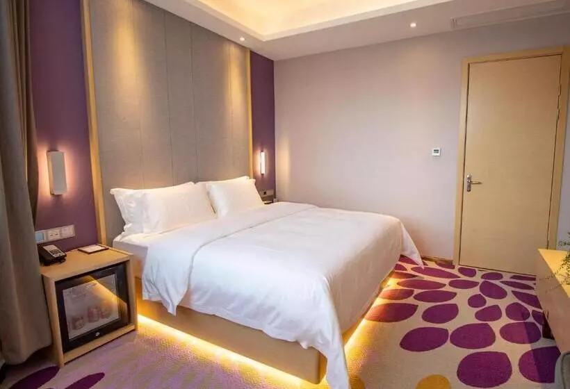 Lavande Hotel Jiangmen Heshan Bus Terminal