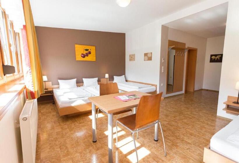 Hostel Gasthof Jagersberger