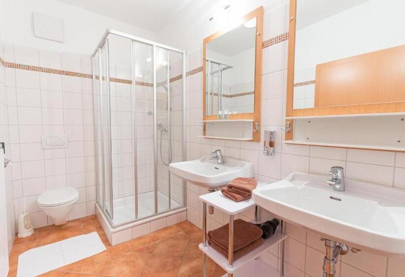 Hostel Gasthof Jagersberger