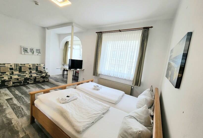 تختخواب و صبحانه City Center Hotel Garni Cuxhaven