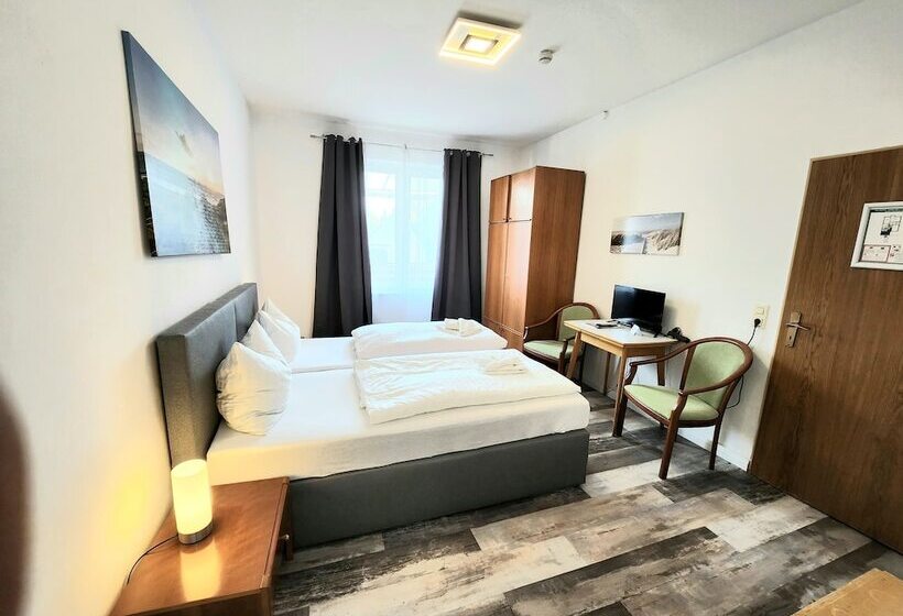 تختخواب و صبحانه City Center Hotel Garni Cuxhaven