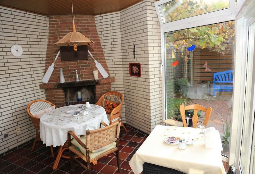 تختخواب و صبحانه City Center Hotel Garni Cuxhaven