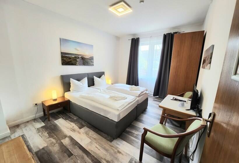 تختخواب و صبحانه City Center Hotel Garni Cuxhaven