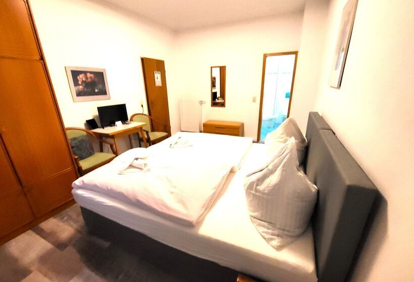 تختخواب و صبحانه City Center Hotel Garni Cuxhaven