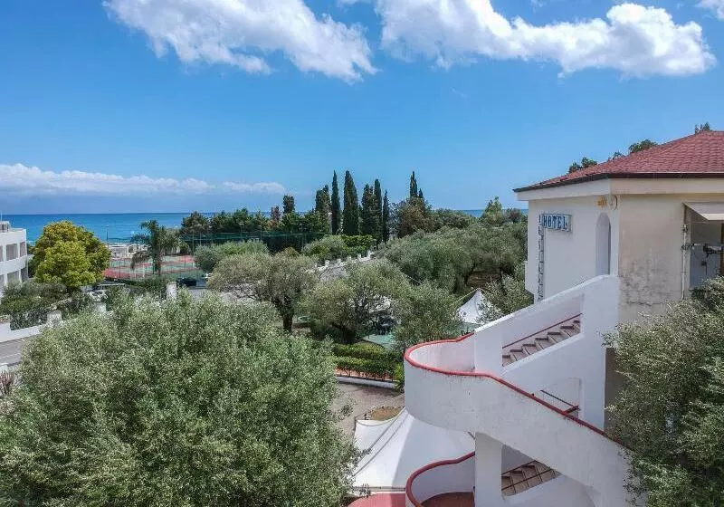 Hotelli Il Villaggio Lì Cylentos