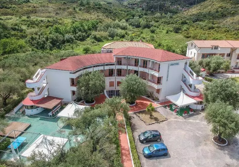 Hotelli Il Villaggio Lì Cylentos