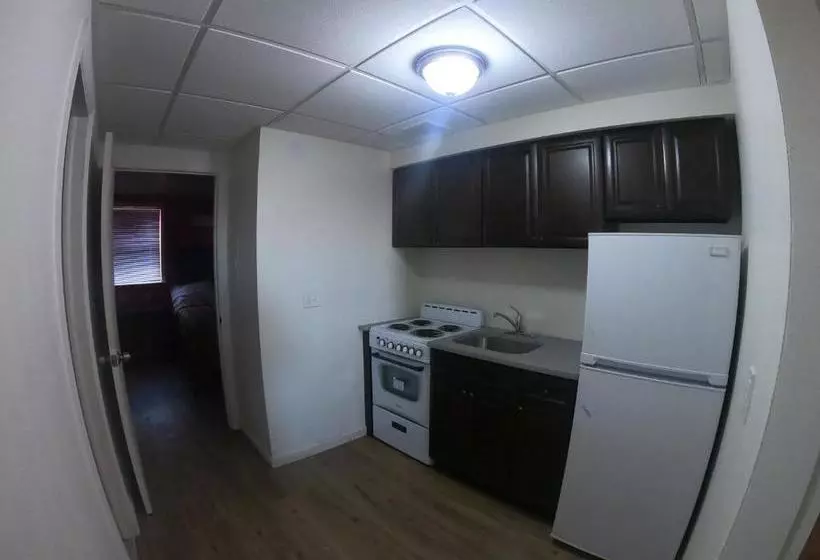 ホテル Executive Inn & Suites  Neptune  Tinton Falls