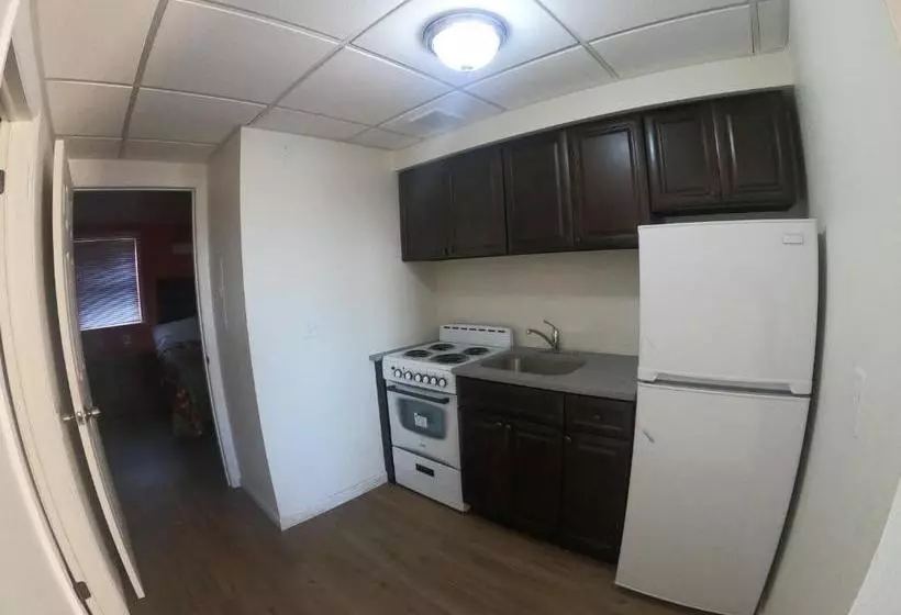 ホテル Executive Inn & Suites  Neptune  Tinton Falls