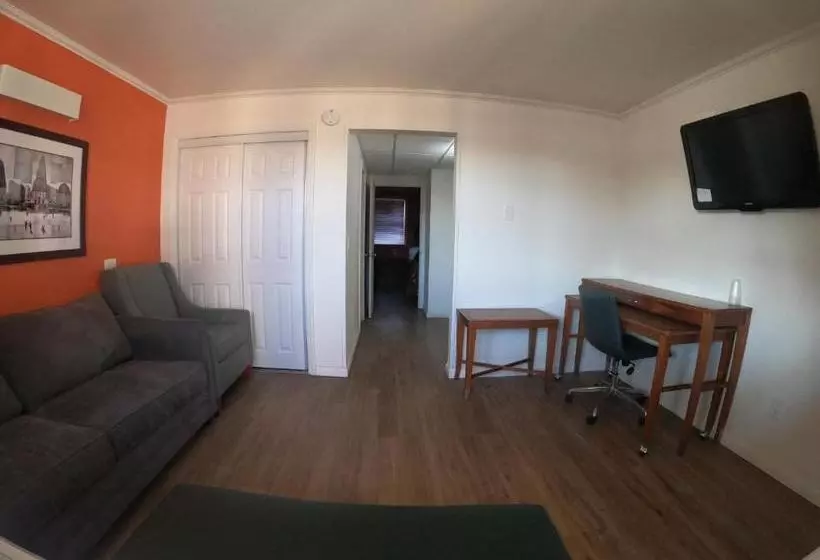 ホテル Executive Inn & Suites  Neptune  Tinton Falls