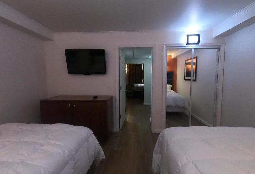 בית מלון כפרי Executive Inn & Suites  Neptune  Tinton Falls