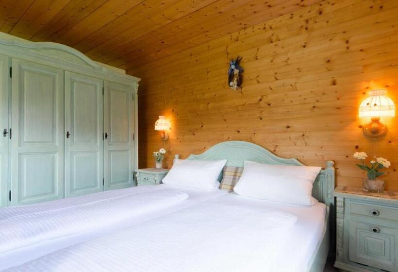 Resort Heumanns Blockhaeuser Am Wald