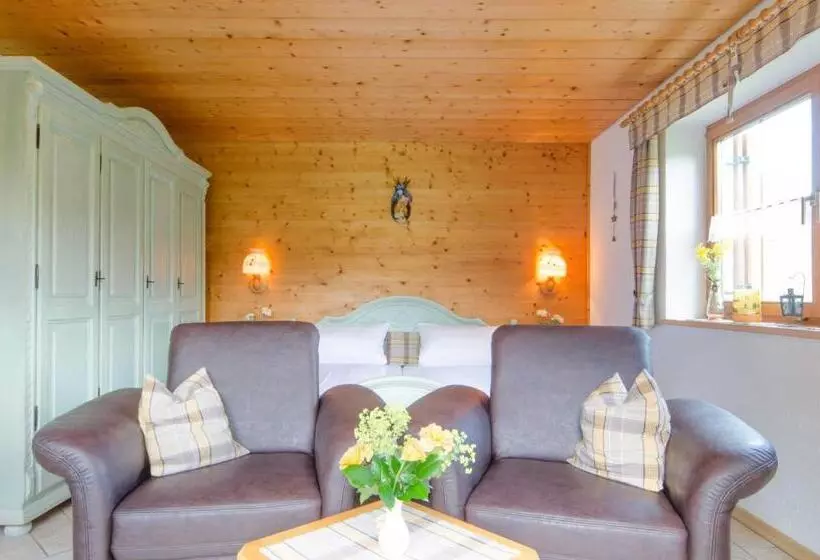 Resort Heumanns Blockhaeuser Am Wald